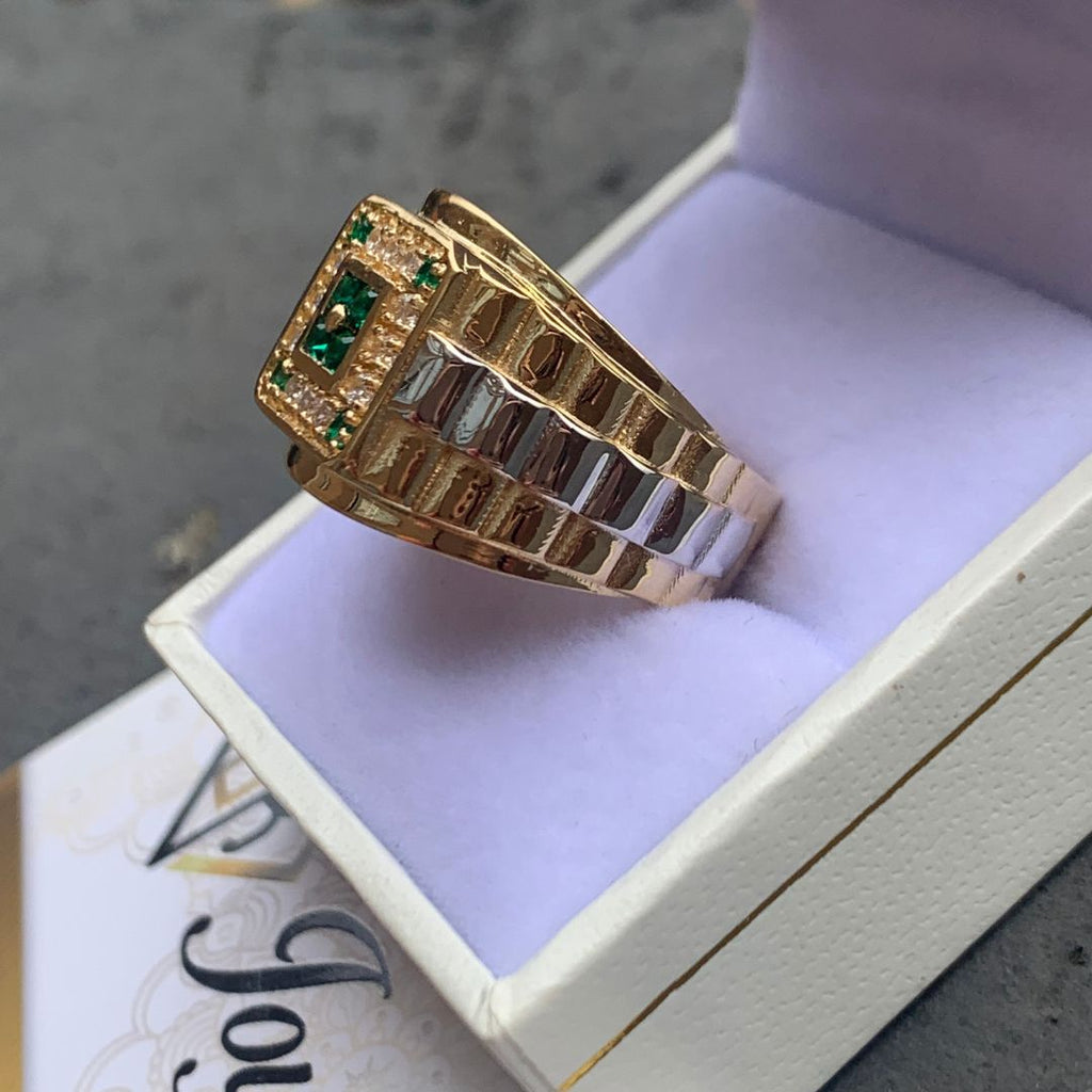 Anillo con circones blancos y verdes