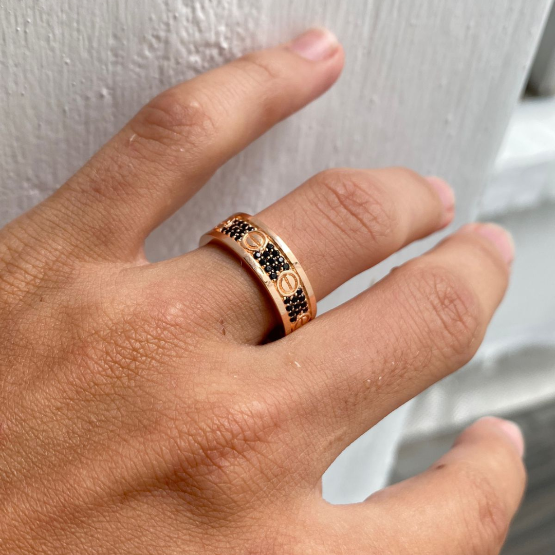 Anillo circones negros