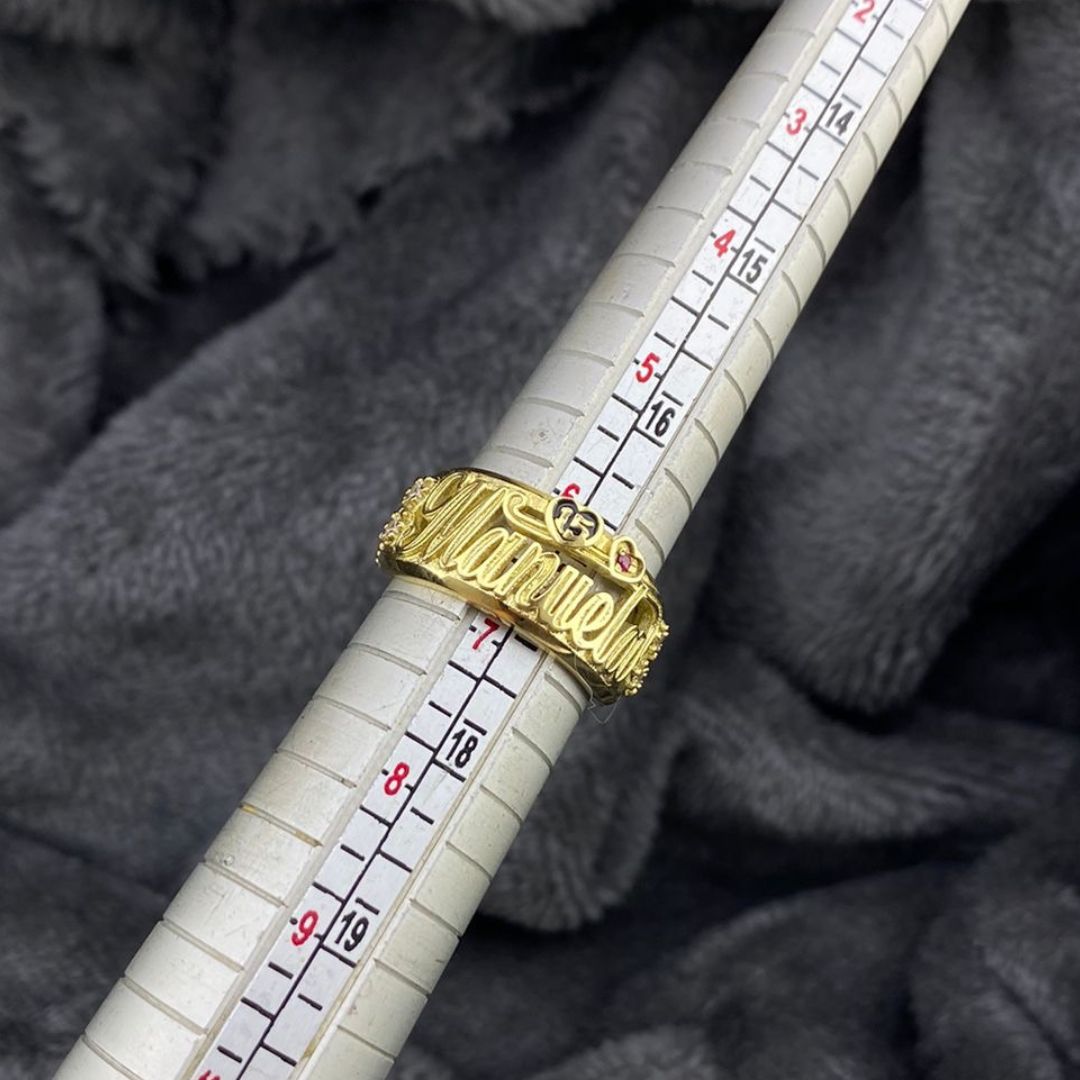 Anillo de Nombre Curvo