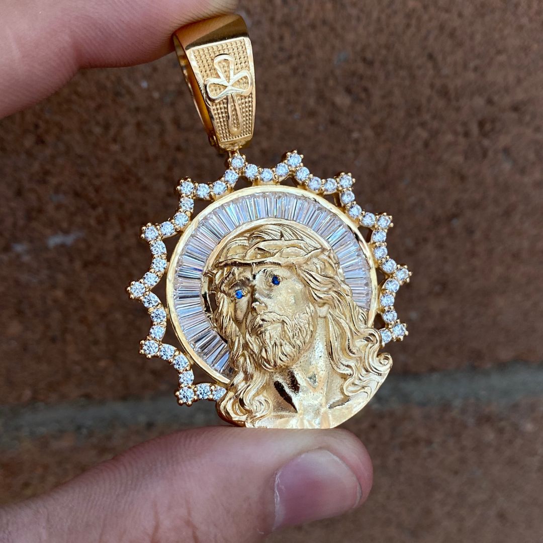 Dije de Rostro y Piedras